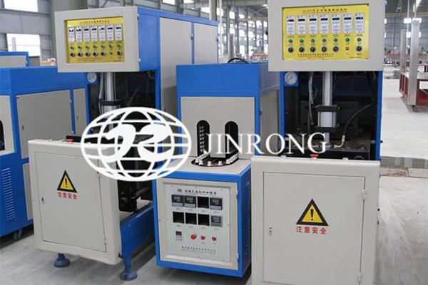 Máquina de soplado de botellas lineal 